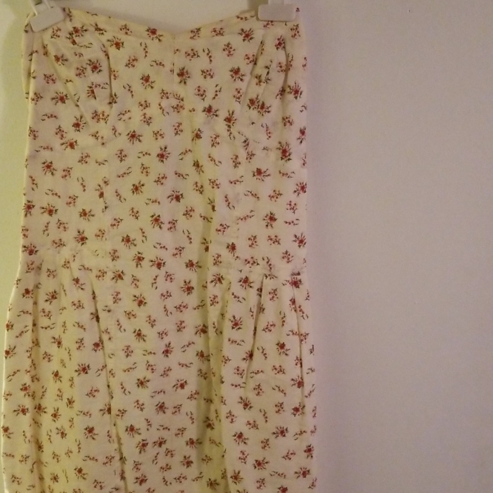 Strapless top